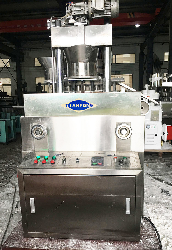 Une nouvelle machine de fabrication de crucibles en céramique de type rotatif ZPW25