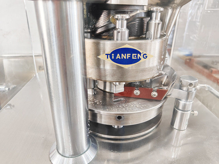 Pilule de fabrication de comprimés pharmaceutiques Pilule de presse avec 9000pcs Capacité Optionnelle 380V / 220V Source d'alimentation