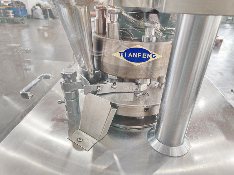 Pilule de fabrication de comprimés pharmaceutiques Pilule de presse avec 9000pcs Capacité Optionnelle 380V / 220V Source d'alimentation