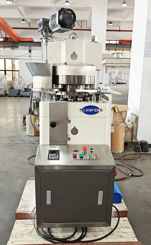 Machine de presse à comprimés rotative adaptée ZP17B pour la production de masse de comprimés dans les secteurs pharmaceutique, nutraceutique et chimique