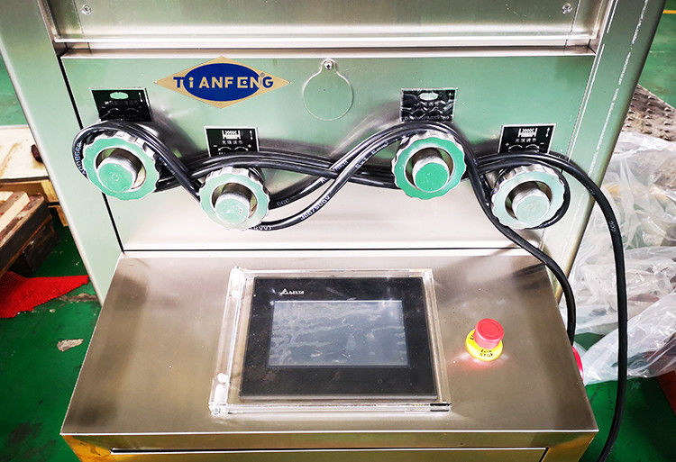 Zp17e Smallest 2 Layers Rotary Tablet Press Machine with 30600PC/H Capacity and 900*650*1800mm Dimensions