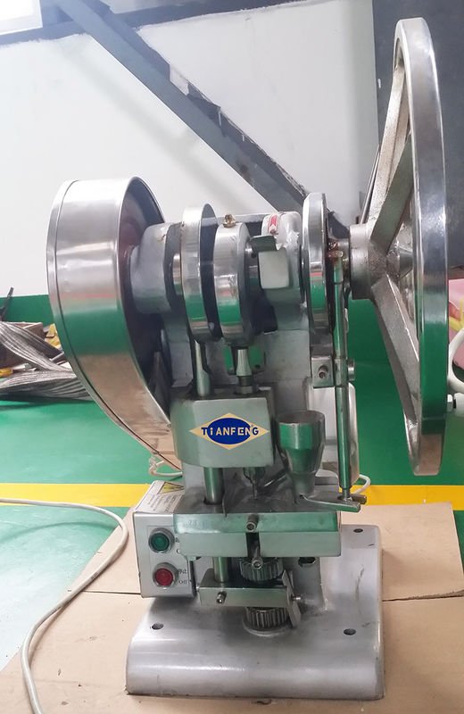 TDP 1,5 1,5 Ton Pressure 4500 PCs/machine simple de presse de Tablette poinçon d'heure